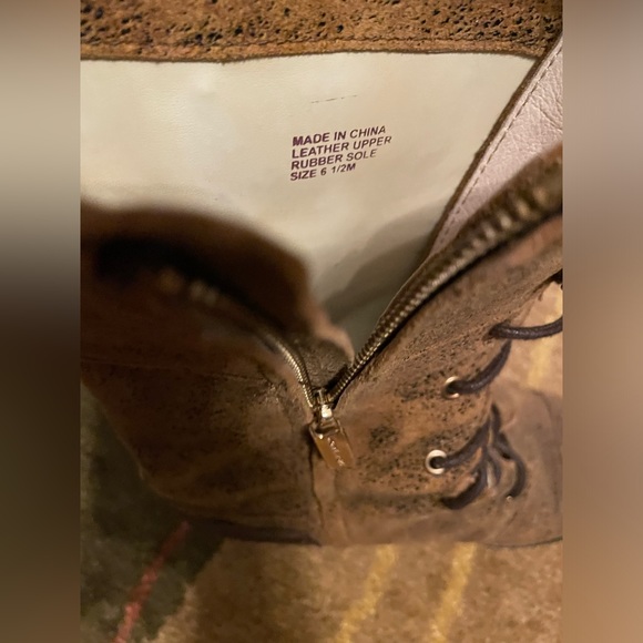 Michael Kors distressed boots with gold hardware and small wedge. Size 6.5 - Picture 2 of 4